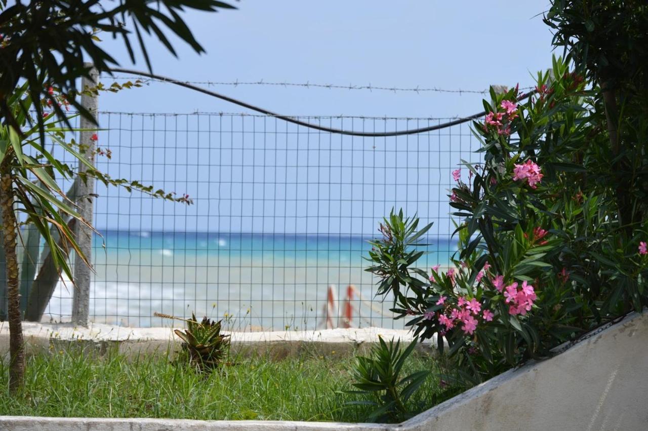 Bed & Breakfast "Camera A Sud" カリアーティ エクステリア 写真