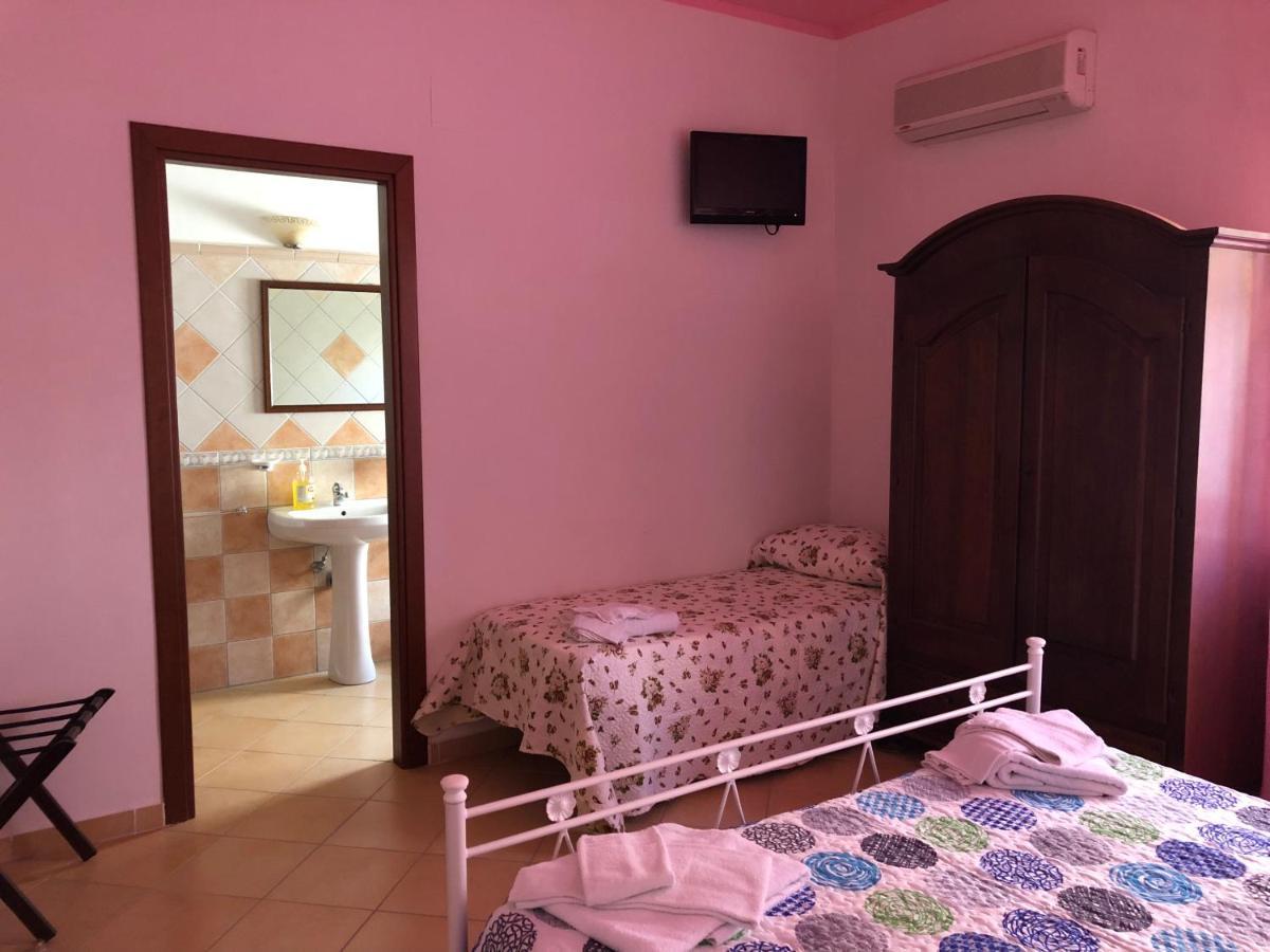 Bed & Breakfast "Camera A Sud" カリアーティ エクステリア 写真