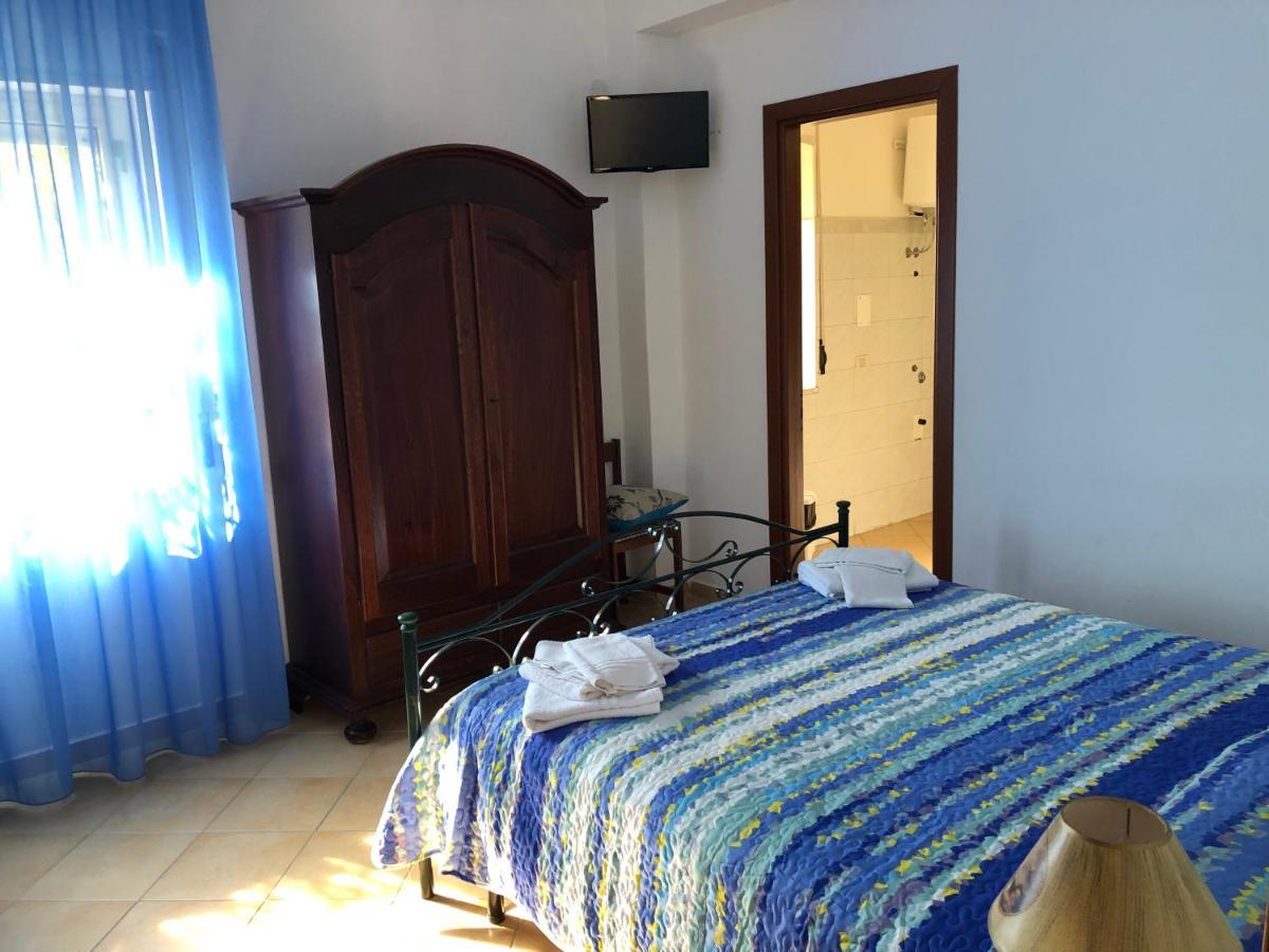 Bed & Breakfast "Camera A Sud" カリアーティ エクステリア 写真