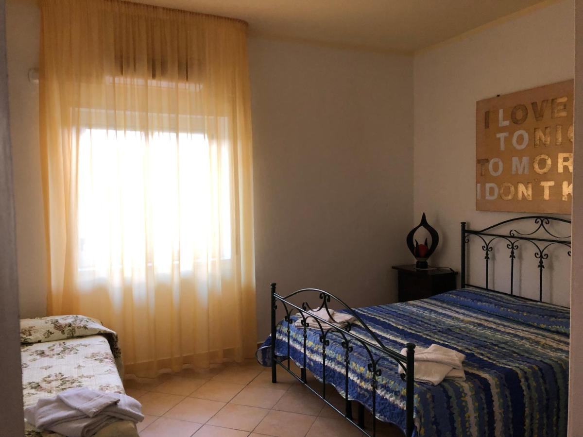 Bed & Breakfast "Camera A Sud" カリアーティ エクステリア 写真